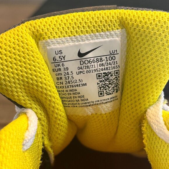 Nike Court Borough Low 2 – Gray, White & Yellow Smiley – Size 6.5Y (Youth) - Picture 4 of 6